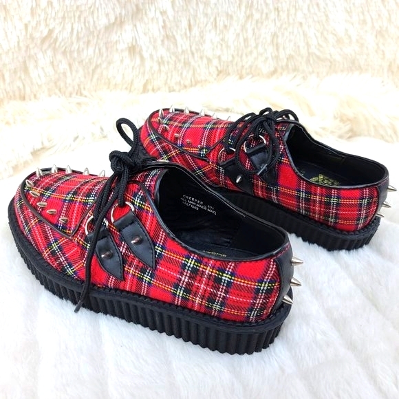 Demonia Red Plaid Platform Creeper w/ Cone Spikes - Picture 6 of 10